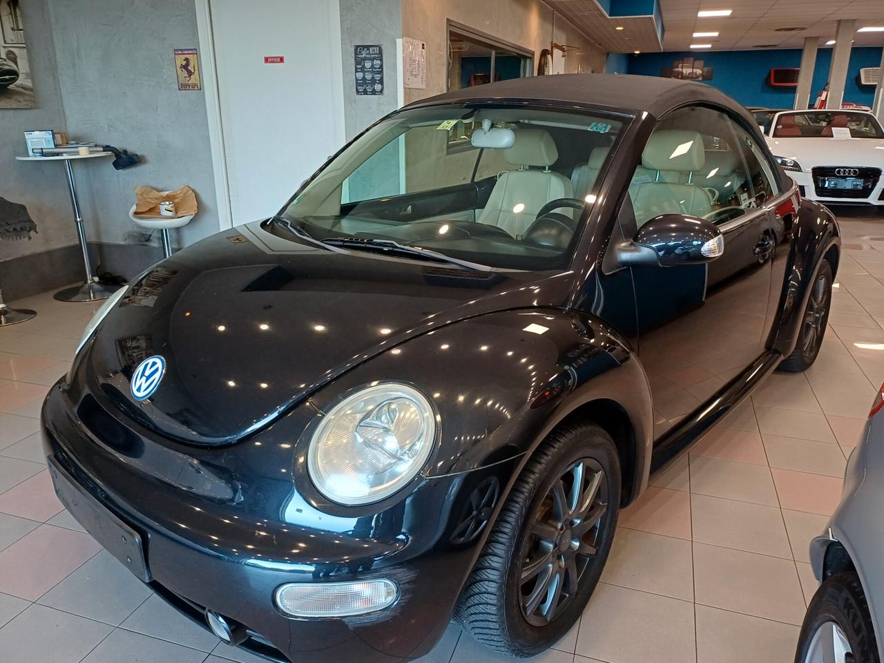 Volkswagen New Beetle 2.0 Cabrio