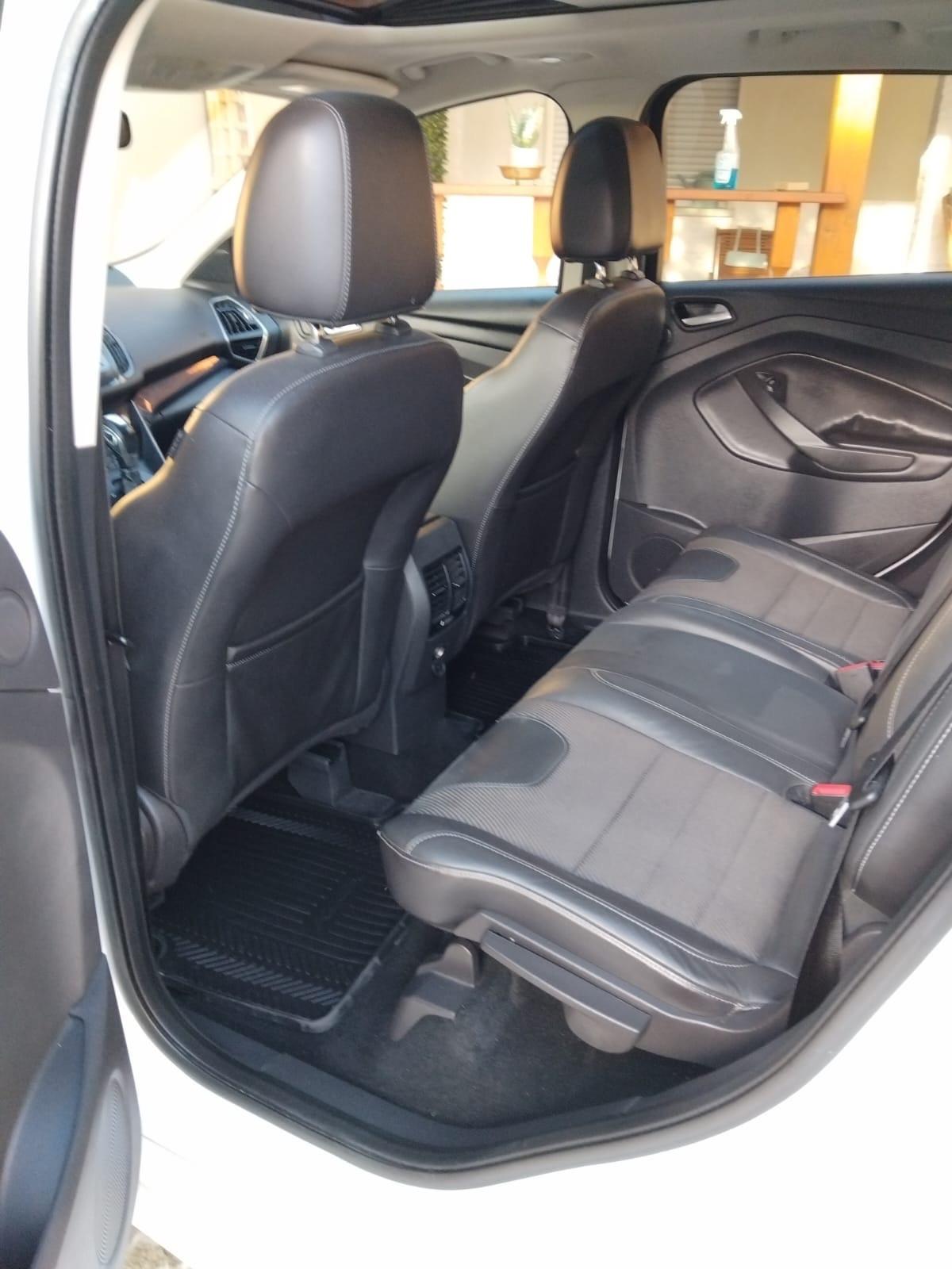 Ford Kuga 2.0 TDCI 163 CV 4WD Titanium