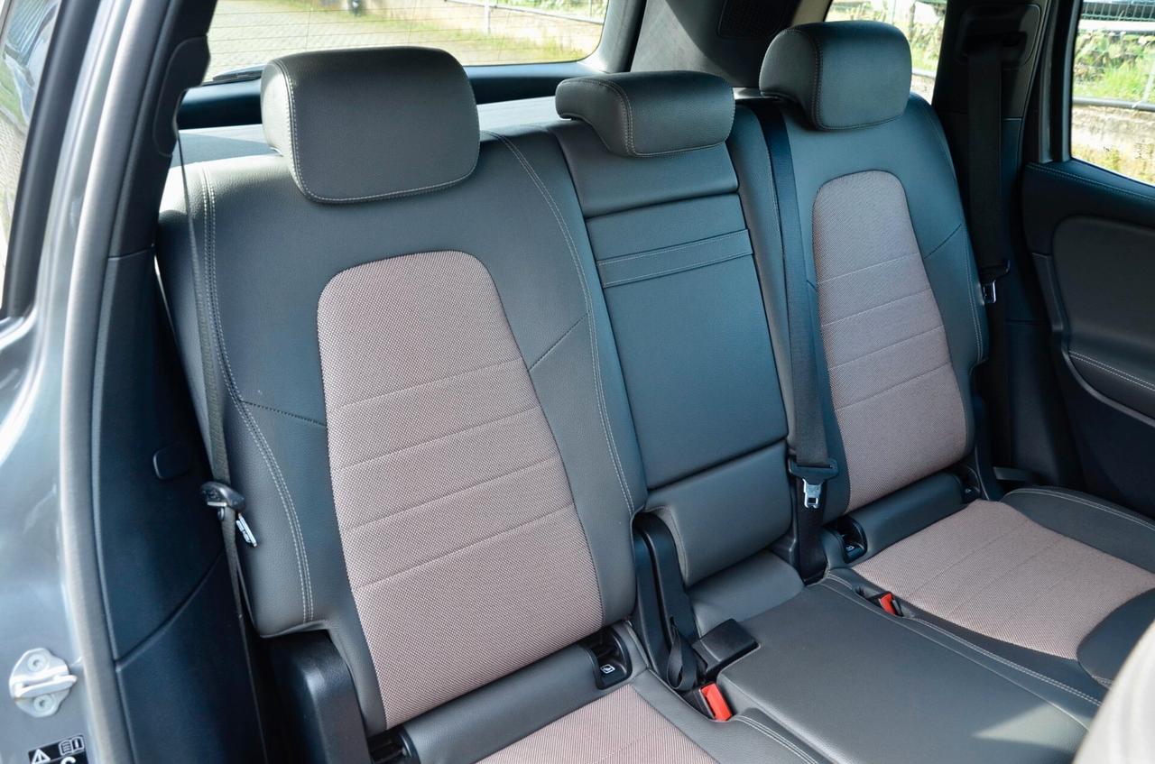 MERCEDES EQB 300 SPORT 4MATIC 228cv, SERVICE MERCEDES, UFF ITALIANA, FULL LED, RETROCAMERA, PERMUTE