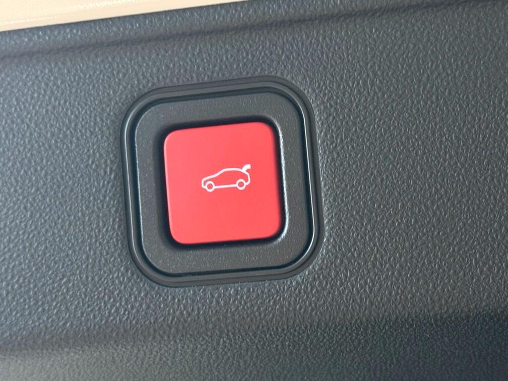 Fiat 600 1.2 hybrid La Prima 110cv auto Navi Led App conn Cam 18" Neopat