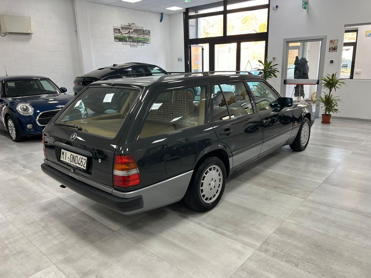 Mercedes-Benz 200 TE Limited Edition ASI