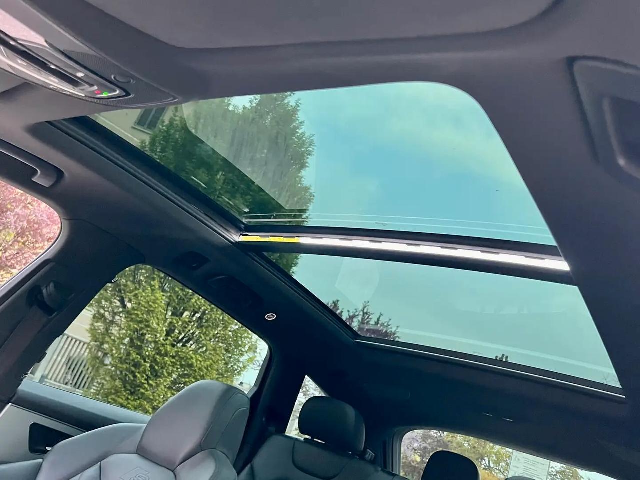 Audi SQ7 4.0 V8 Bi-Turbo TFSi 507cv aut. Tiptronic8 Quattro 7Posti Sport Attitude