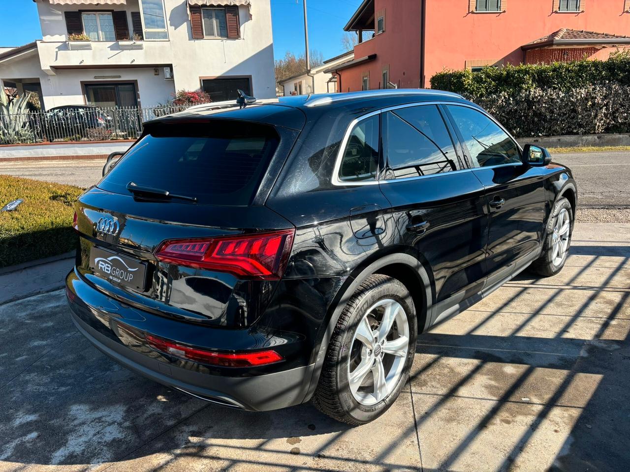 Audi Q5 2.0 TDI 150 CV Business Sport