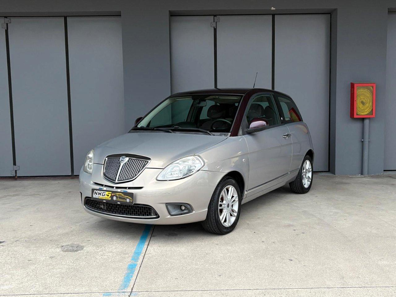 Lancia Ypsilon 3 Porte Ypsilon 1.2 8v Platino