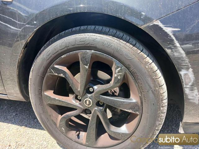 OPEL Corsa 1.4 5 porte Black Edition