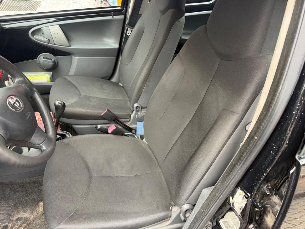 Toyota Aygo 1.0 12V VVT-i 5 porte Sol