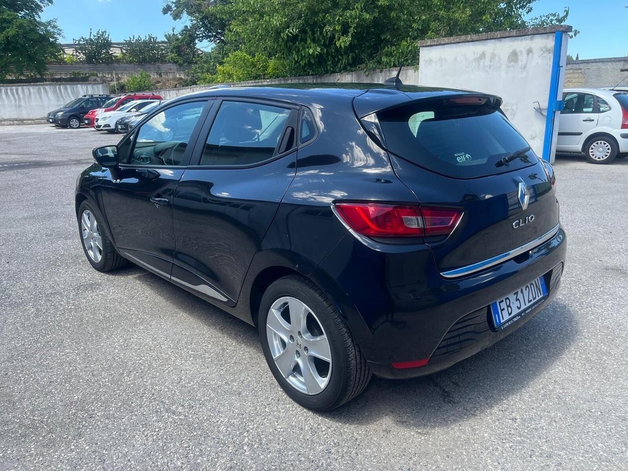 Renault clio 5 P-1.2 benz/75 cv-full -2012