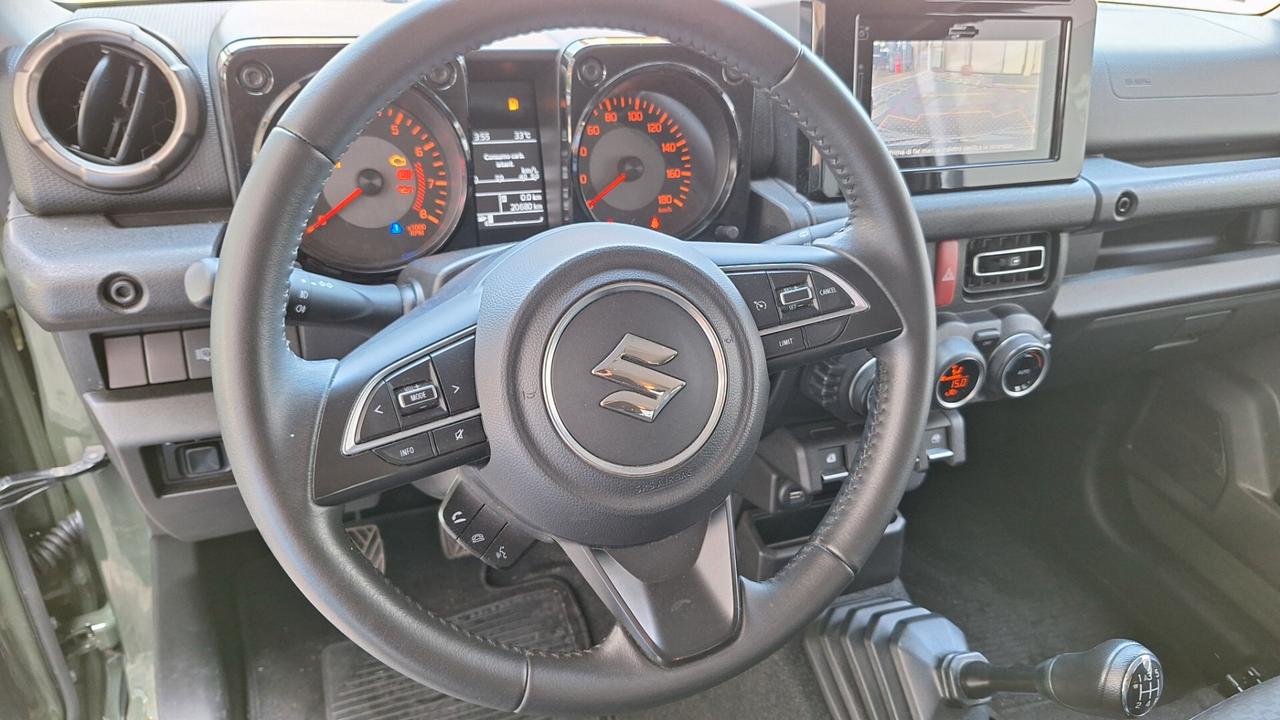 Suzuki Jimny 1.5 5MT Top