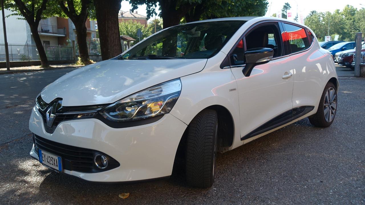 Renault Clio 1.2 75CV 5 porte Costume National NEO PATENTATO