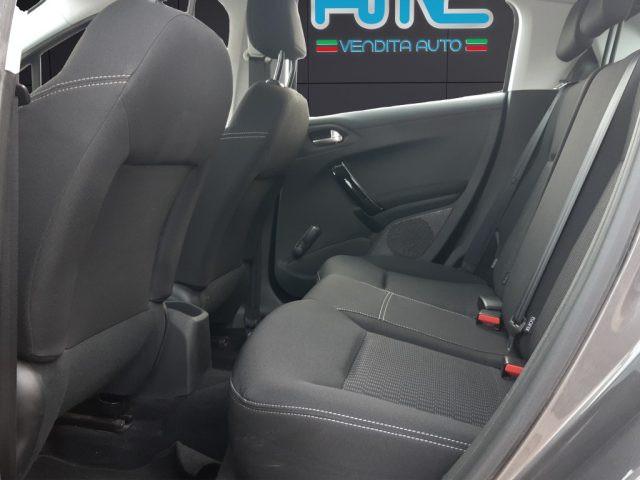 PEUGEOT 208 1° serie PureTech 82 5 porte Allure