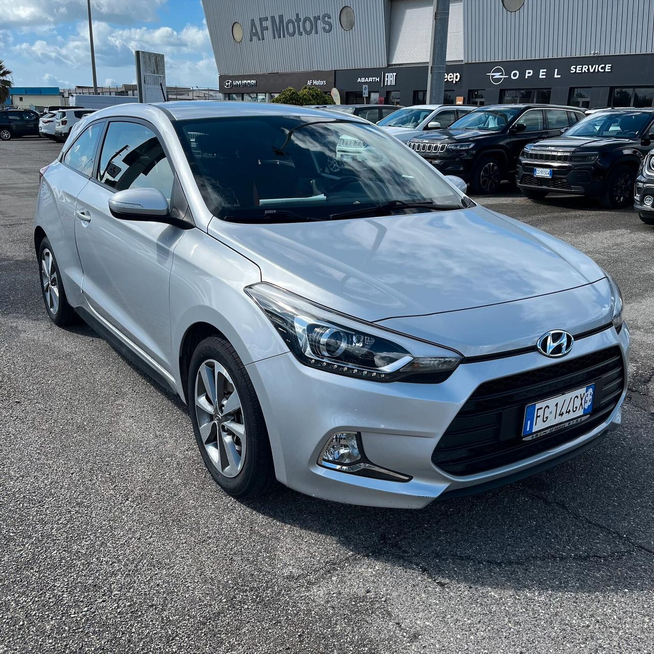 Hyundai i20 Coupé 1.4 CRDi 3 porte Login
