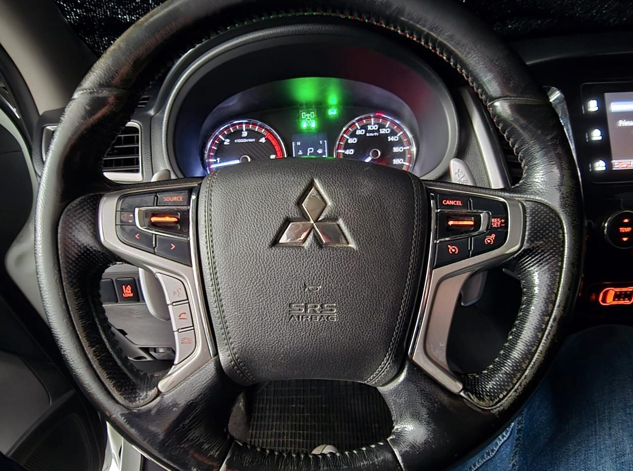 Mitsubishi L200 2.4 DI-D/181CV Double Cab Intense Hp Mivec SDA