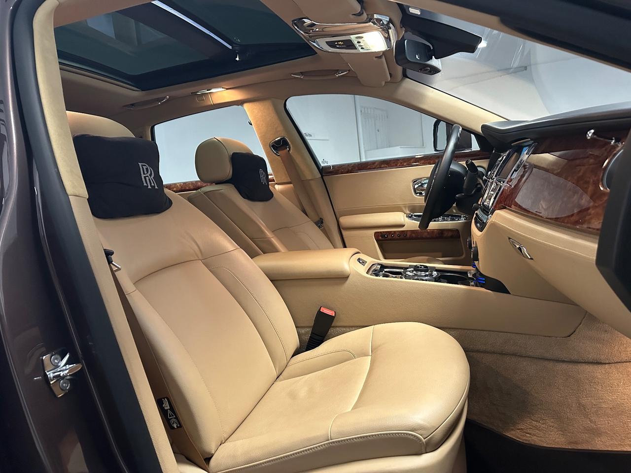 ROLLS ROYCE GHOST 6.6 V12 571CV PERMUTE