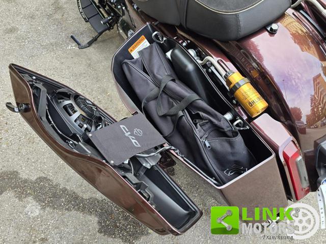 HARLEY-DAVIDSON CVO Street Glide 25th