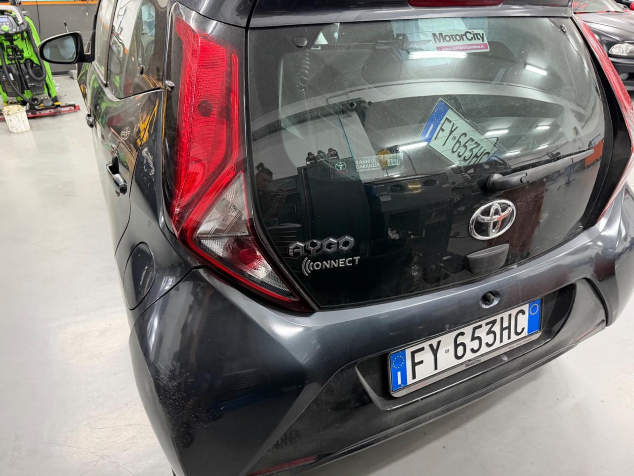 Toyota Aygo 1.0 VVT-i 72 CV 3 porte x-cool