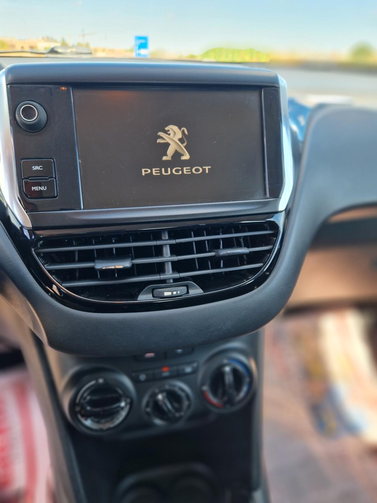 Peugeot 208 PureTech 82 5 porte Allure