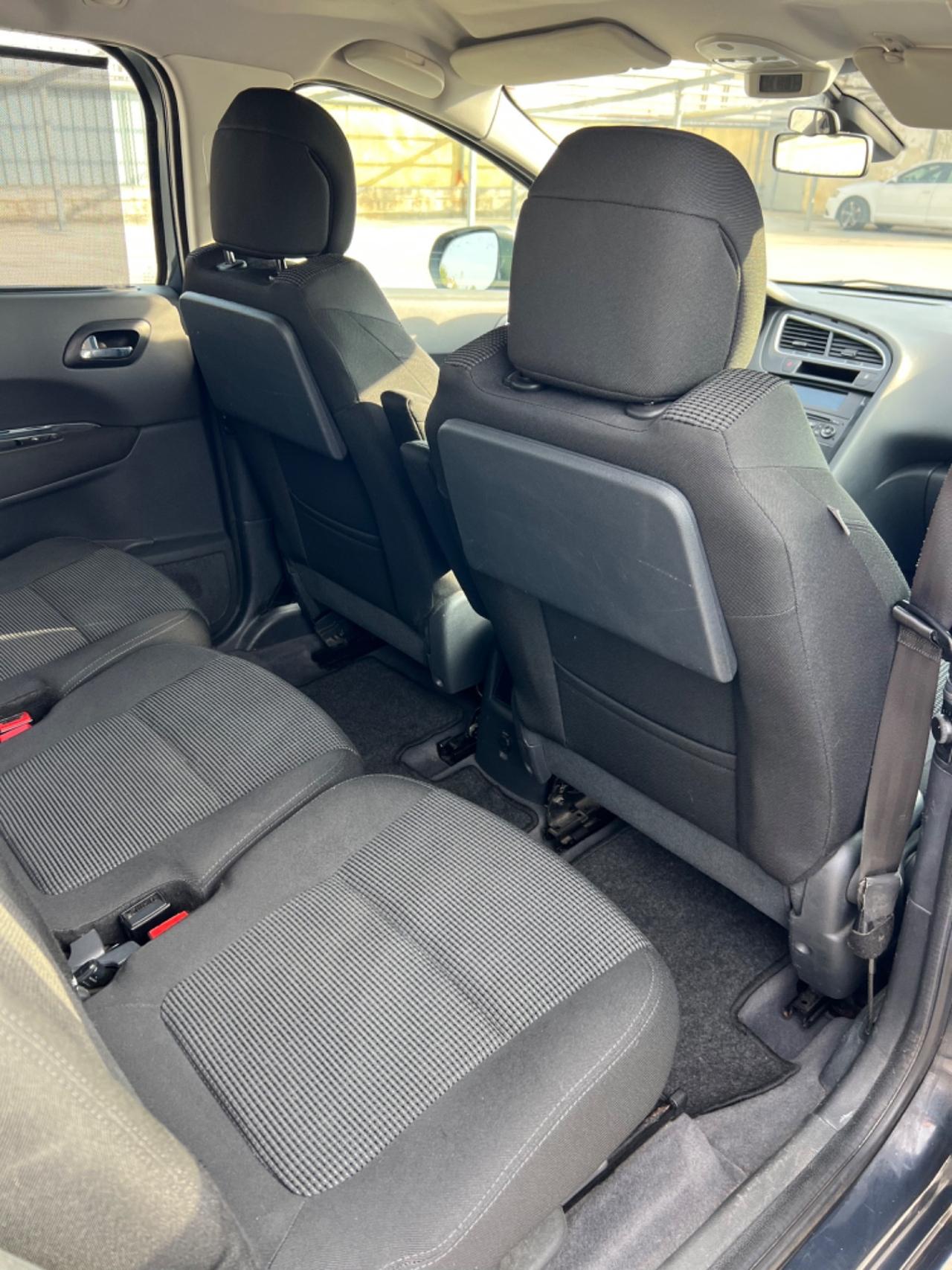 Peugeot 5008 1.6 HDi 112CV Premium