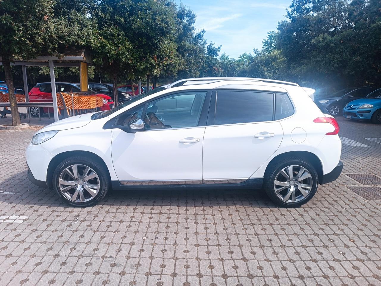 Peugeot 2008 PureTech Turbo 110 S&S Allure