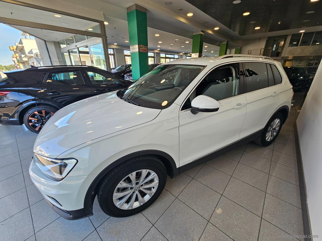 VOLKSWAGEN Tiguan 1.6 TDI Business BMT