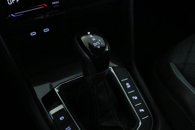 VOLKSWAGEN Tiguan 2.0 TDI 150 CV SCR DSG R-Line Black Pack/Matrix