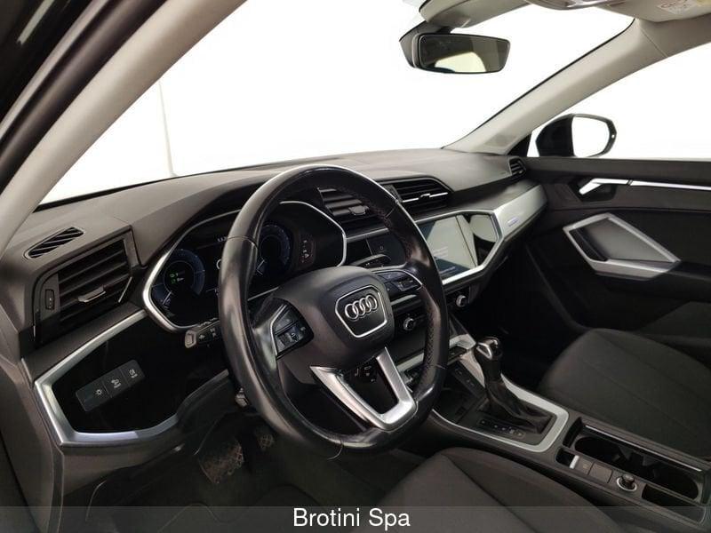 Audi Q3 Sportback 45 TFSI e S tronic Business Plus