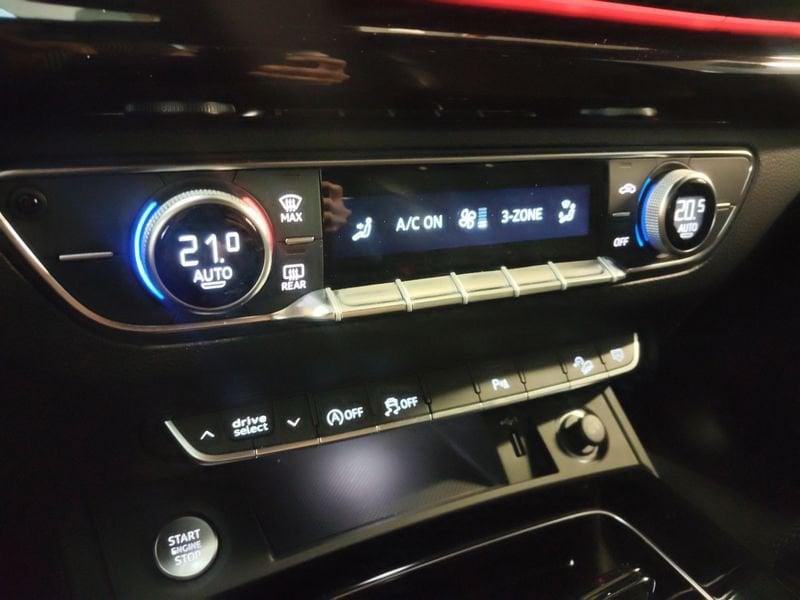 Audi Q5 Q5 Sportback 40 2.0 tdi mhev 12V Identity Black quattro s-tronic