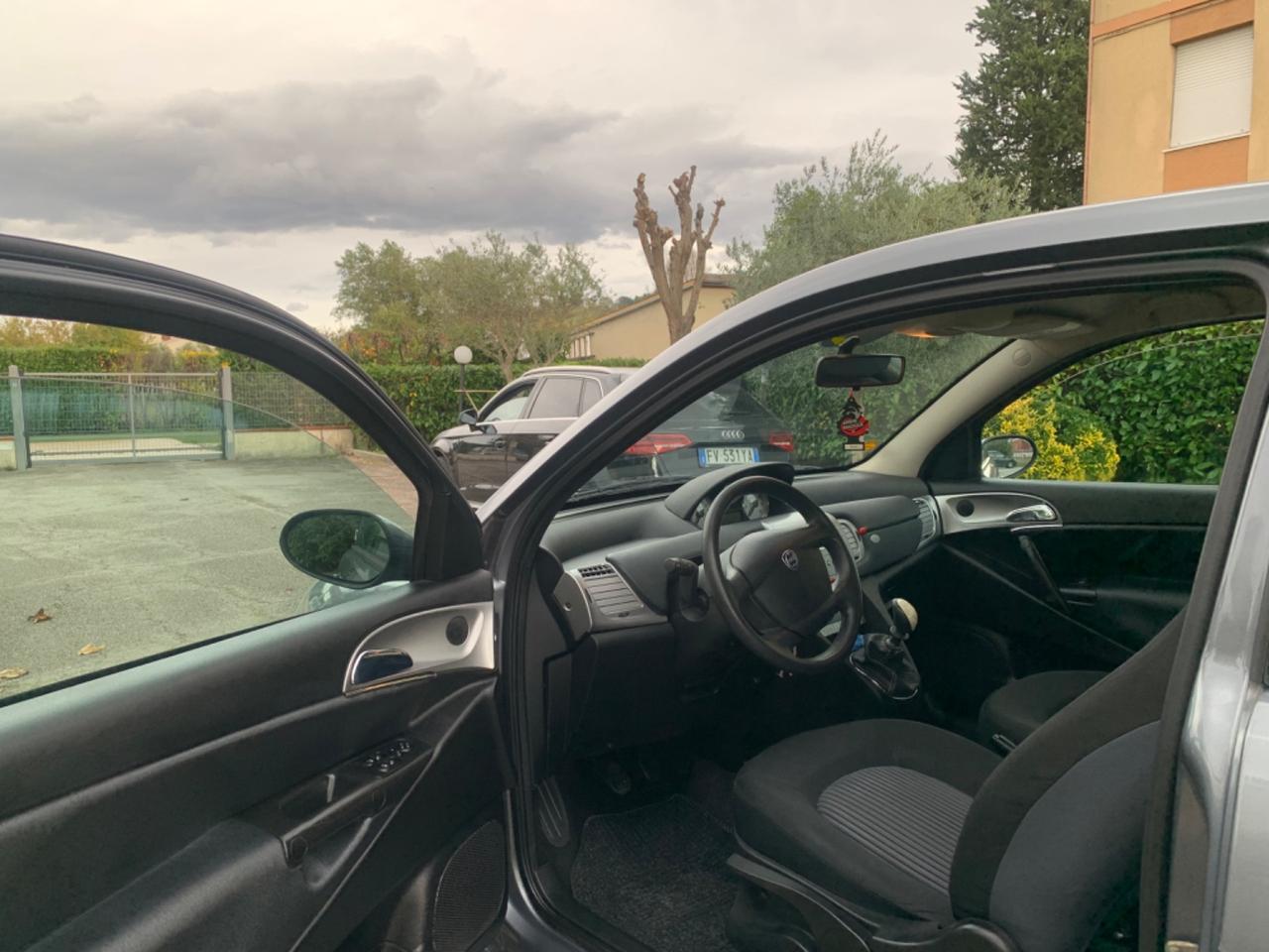 Lancia Ypsilon 1.2 modamilano restailing