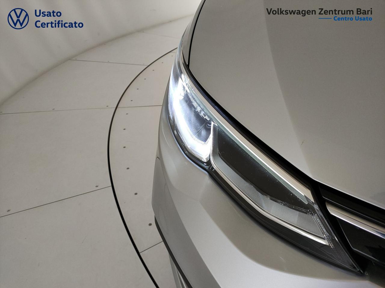 Volkswagen Golf variant 2.0 tdi life 150cv dsg