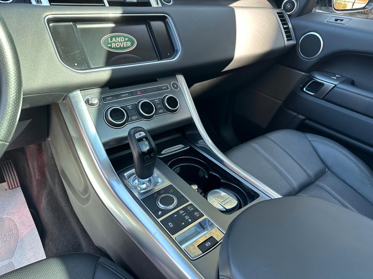 Land Rover Range Rover Sport Range Rover Sport 3.0 TDV6 HSE Dynamic PANORAMA / R22 / AIR SUSPENSION