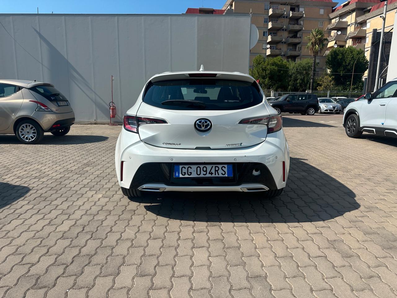 Toyota Corolla 2.0 Hybrid Business