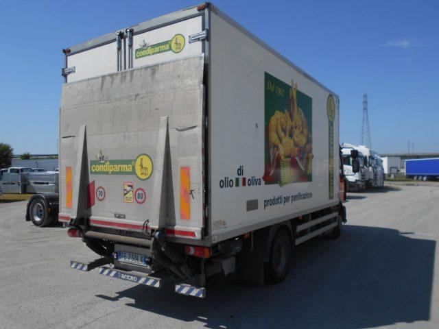 RENAULT D16