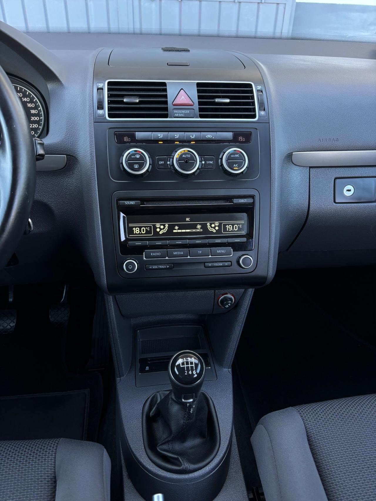 Volkswagen Touran 1.6 TDI 7 POSTI. Garanzia 12mesi