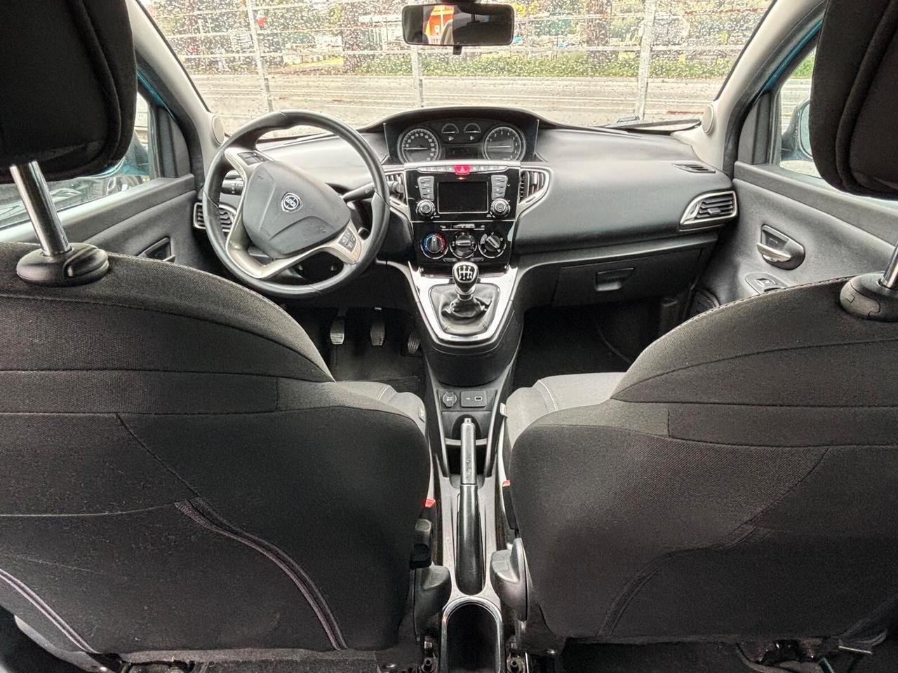 Lancia Ypsilon 1.0 FireFly 5 porte S&S Hybrid Maryne