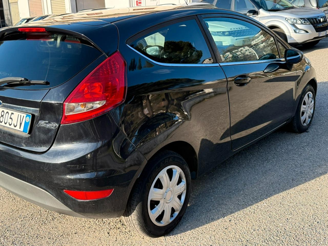 Ford Fiesta 1.4 TDCi 68CV 3 porte Titanium