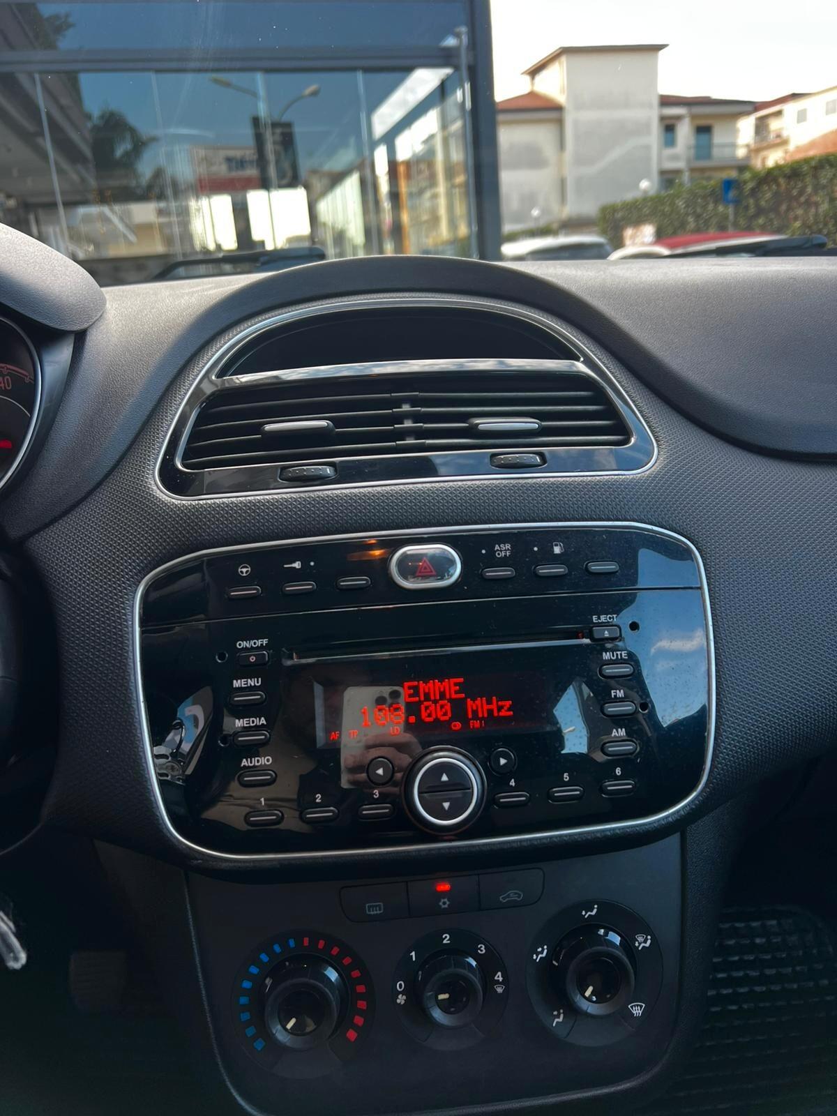 Fiat Punto 1.4 8V 5 porte Easypower Street