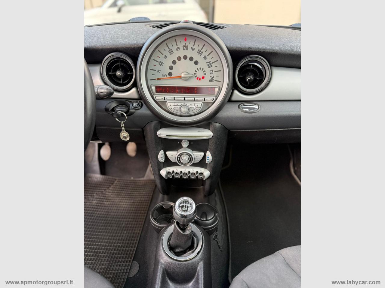 MINI 1.6 16V COOPER D