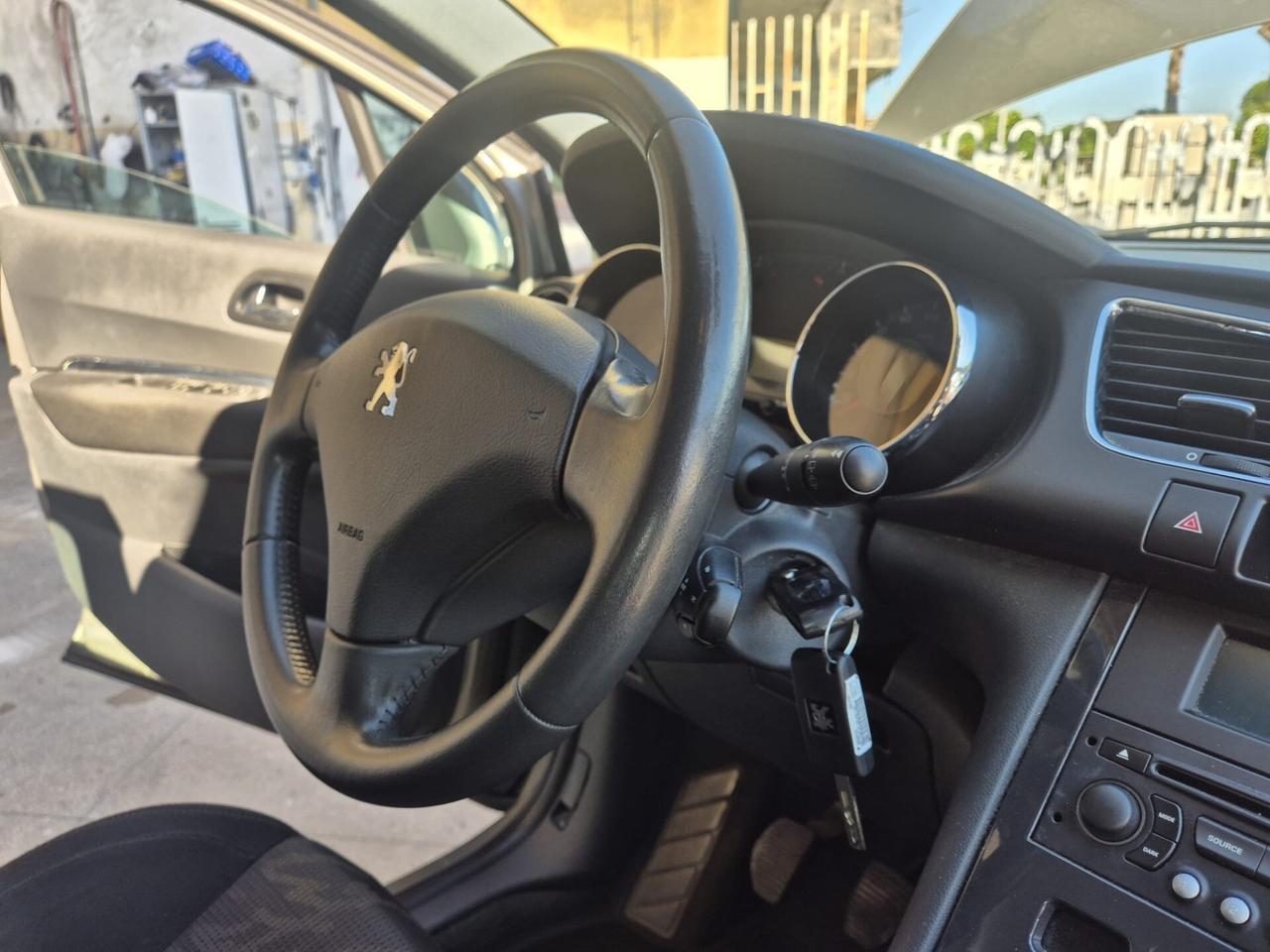 Peugeot 3008 1.6 HDi 110CV Tecno