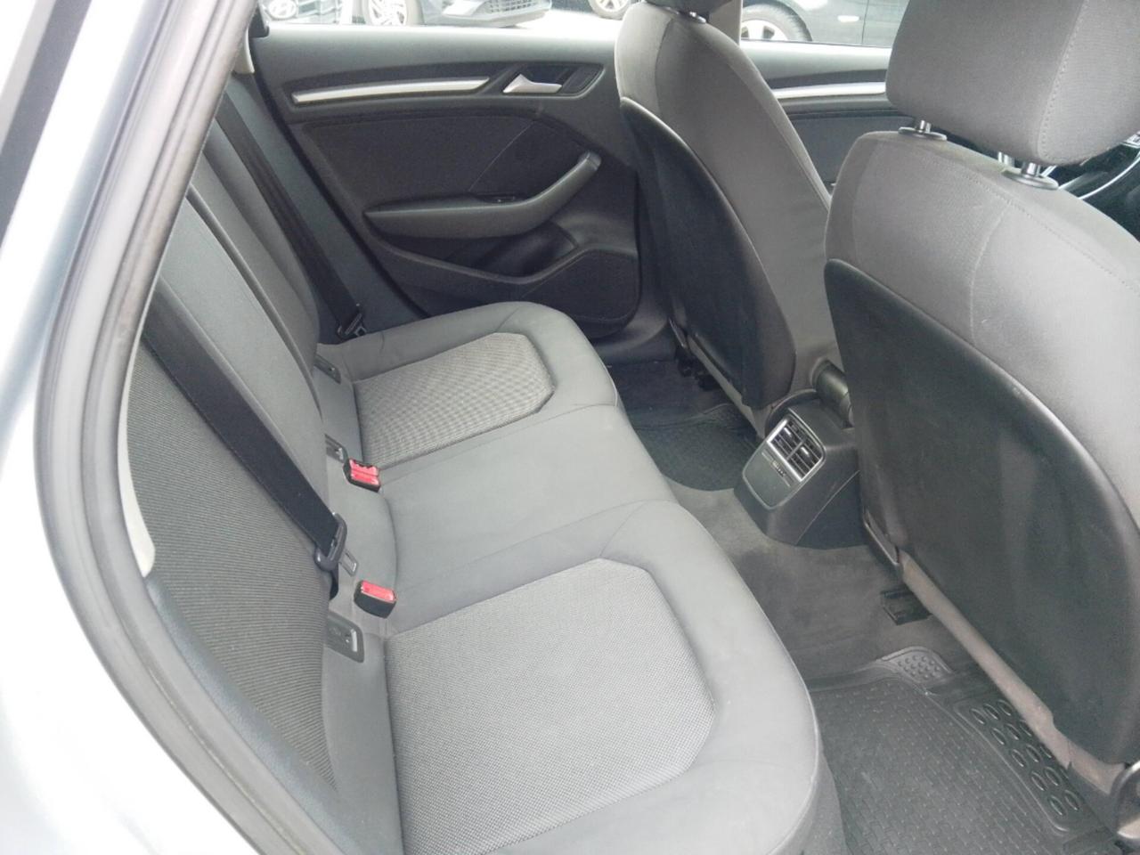 Audi A3 1.6 TDI 116 CV Business