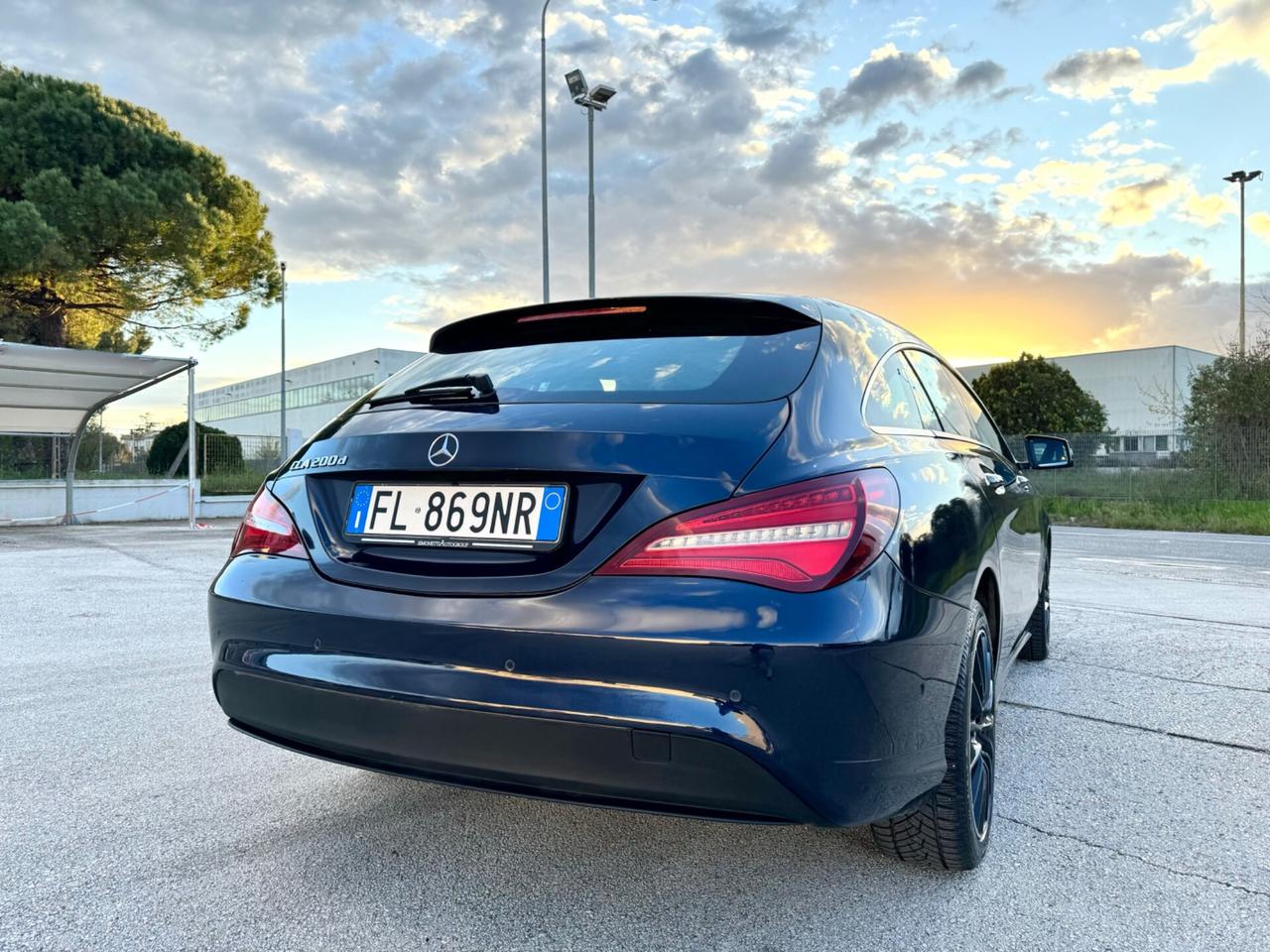 MERCEDES CLA 200d S.B. Sport - Tetto Led Navi