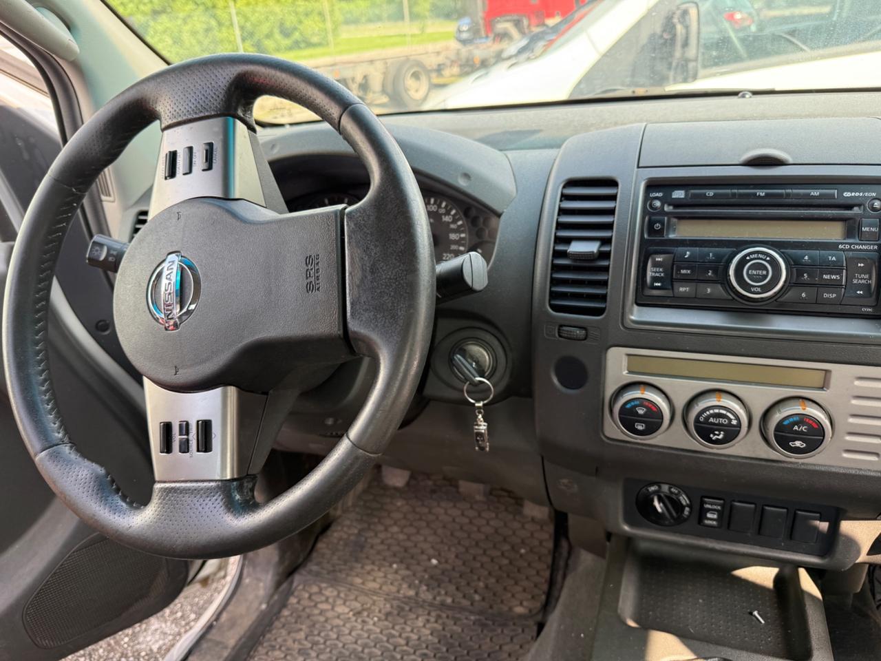 Nissan Navara 2.5 dCi 4 porte Double Cab XE