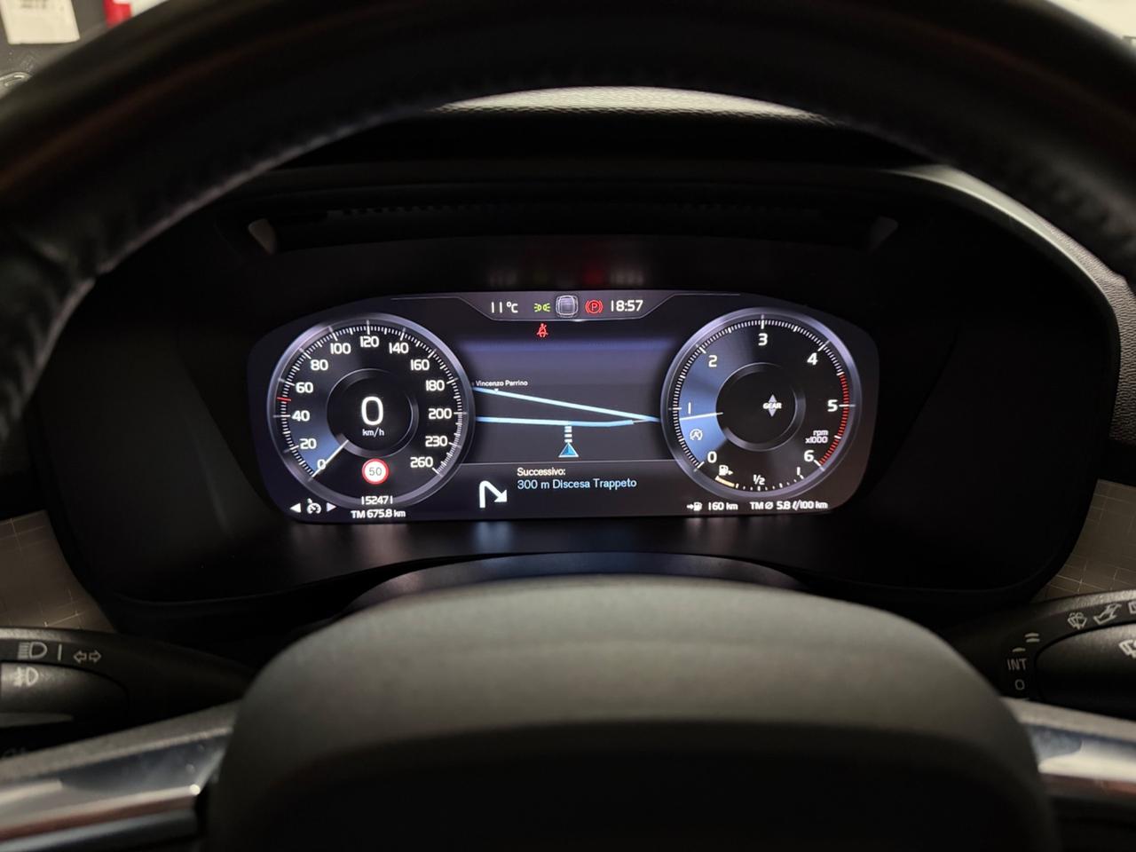 VOLVO XC40 2.0 D3 (150) Momentum 2019