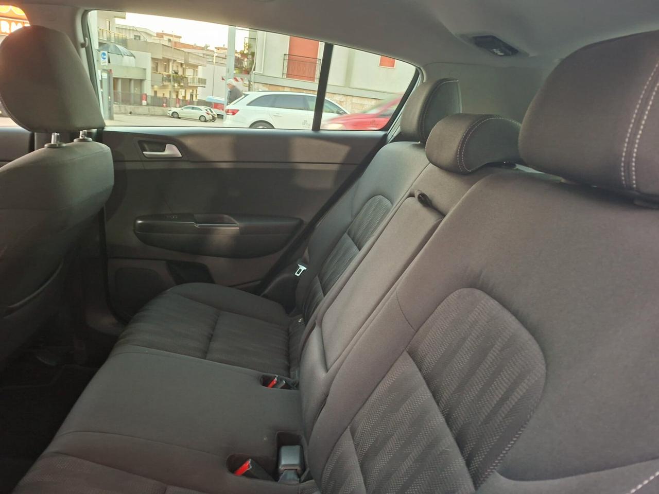 Kia Sportage 1.7 CRDI Cool * Navi * Garantita 12 Mesi