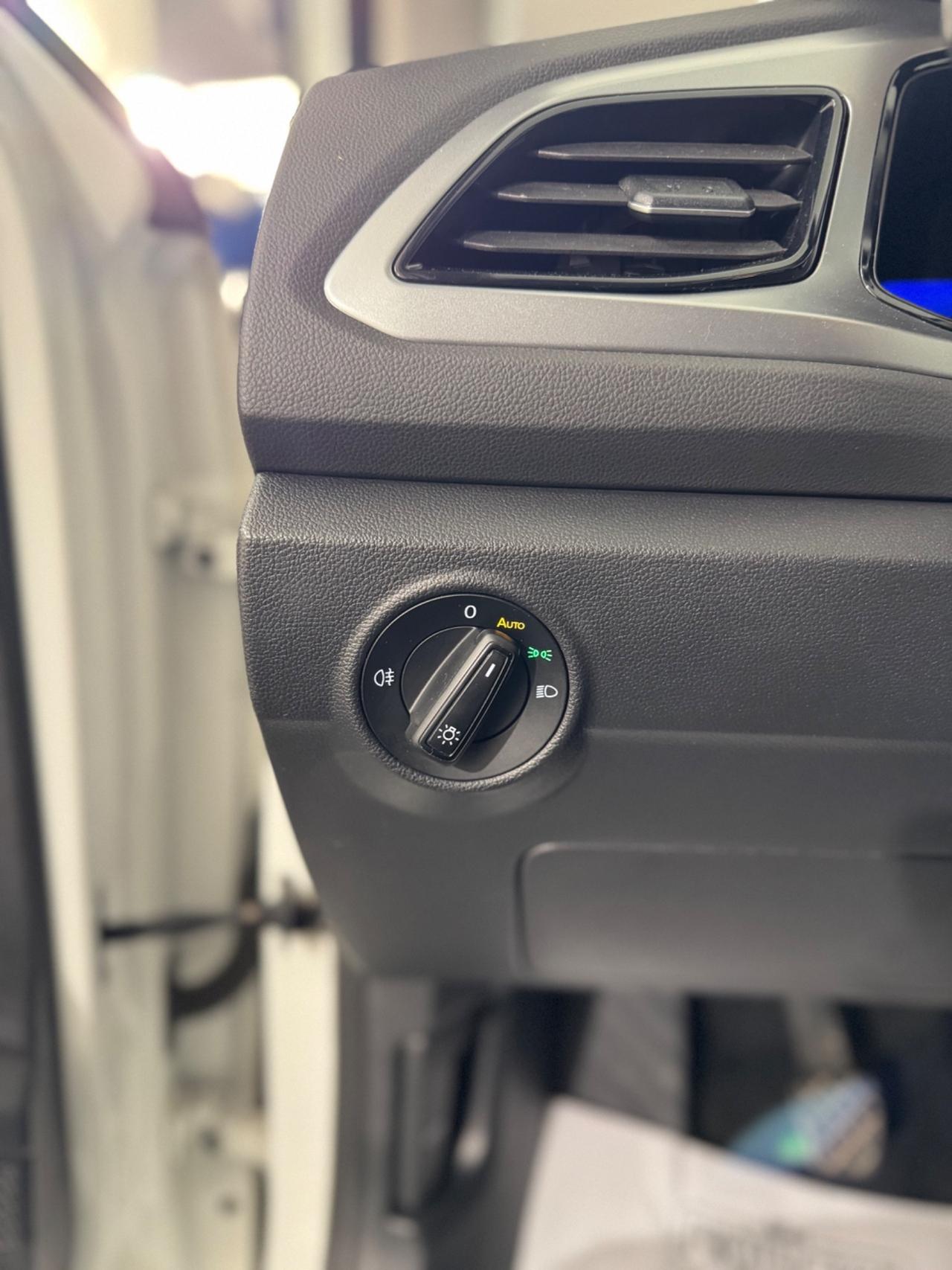 Volkswagen T-Roc 1.5 TSI *150 CV*SOLO 59900 KM* tagliandi certificati VOLKSWAGEN