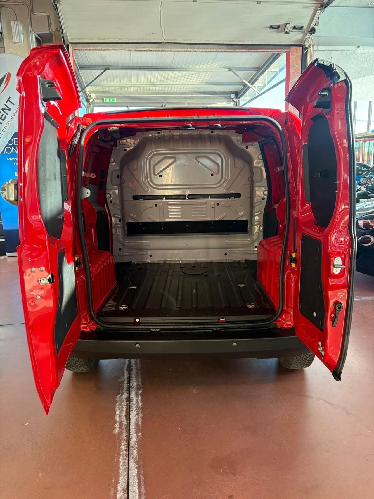 FIAT FIORINO 2ª SERIE FIORINO 1.3 MJT 95CV FURGONE ADVENTURE E5+