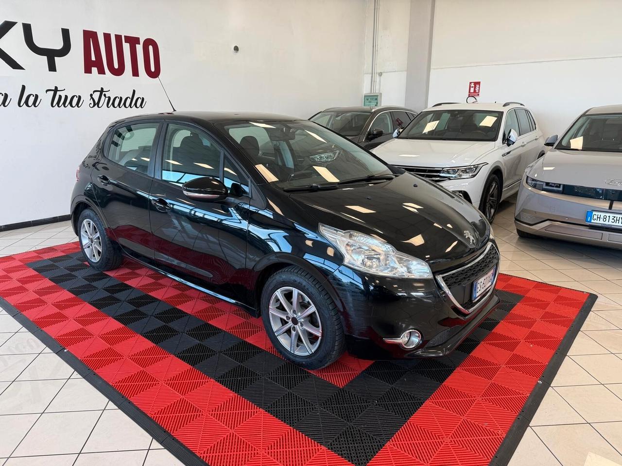 Peugeot 208 1.4 HDi 68 CV 5 porte Allure