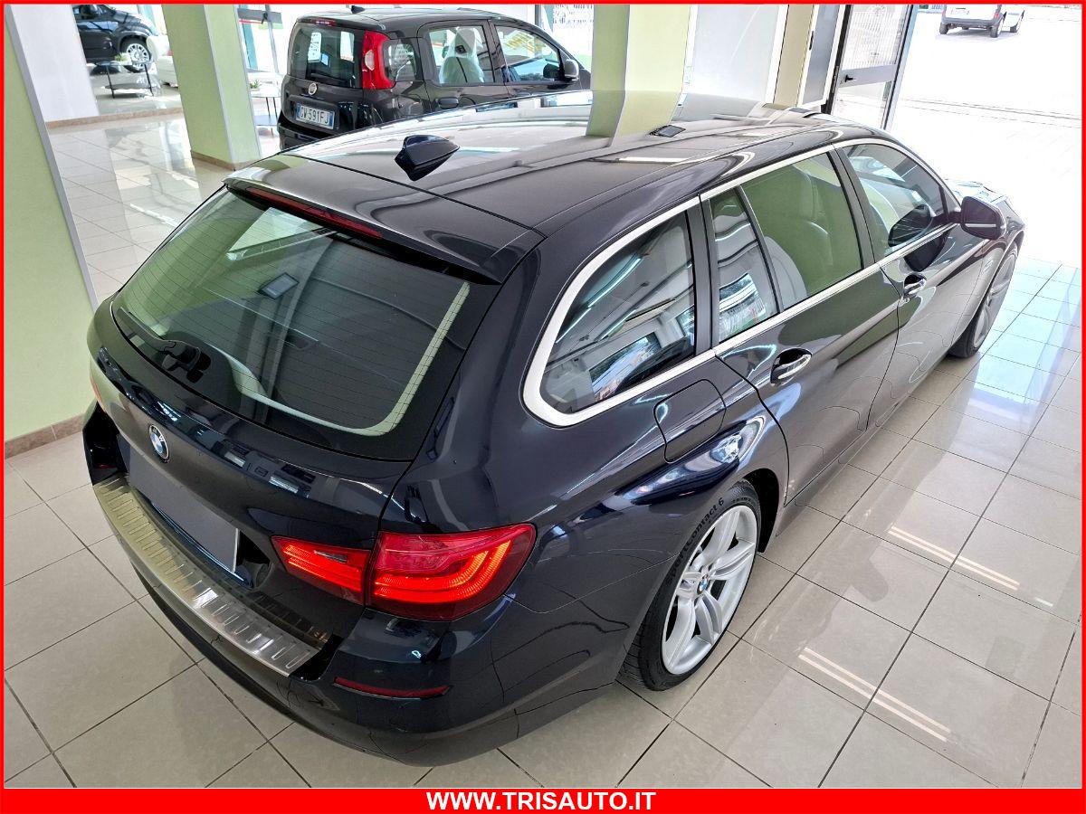 BMW 520d Aut.Touring Luxury (FARI XENO+GANCIO TRAINO+PELLE+NAVI)