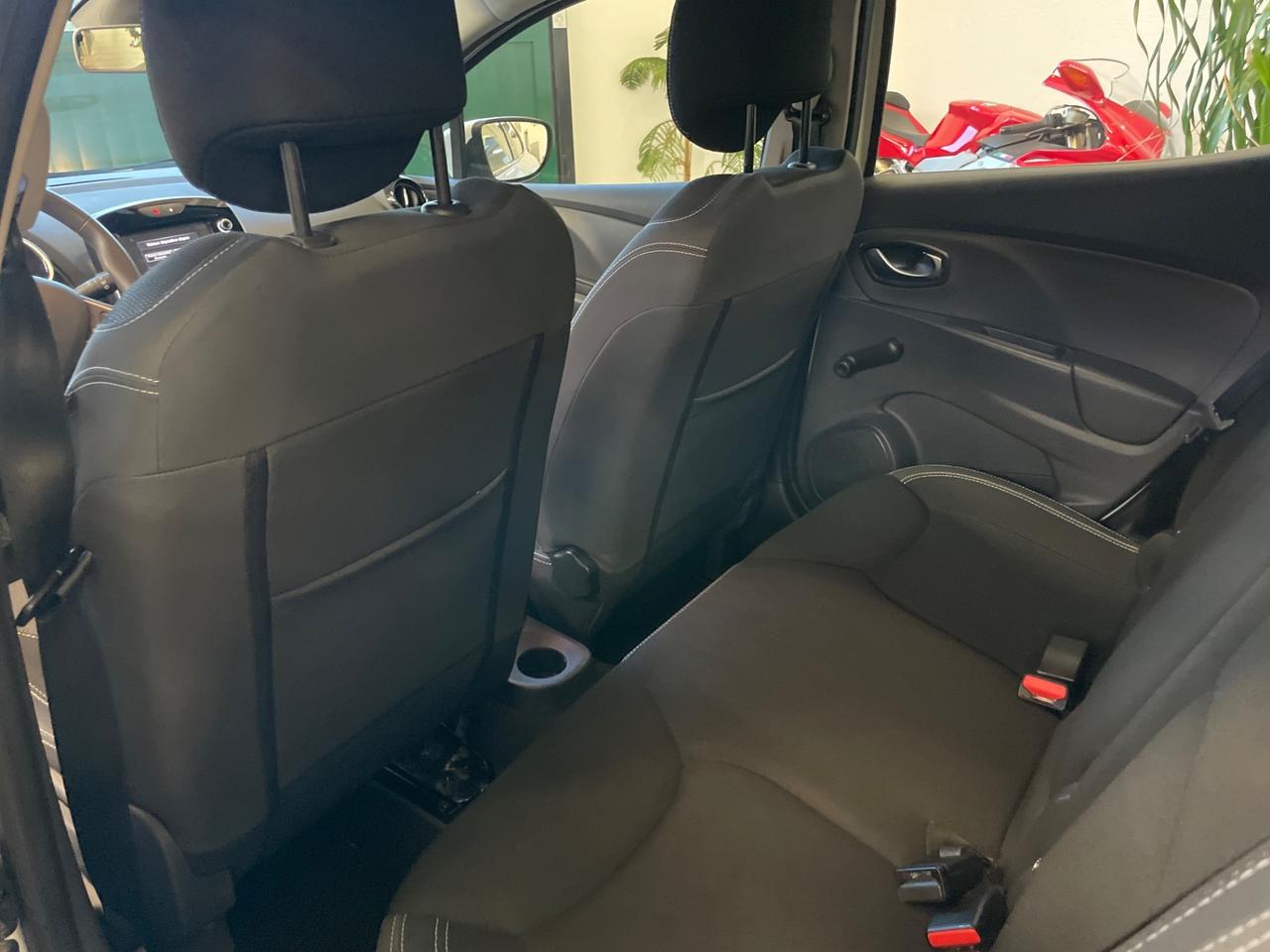 Renault Clio 1.2 75CV 5 porte Zen