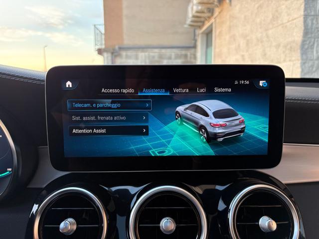 MERCEDES-BENZ GLC 300 de 4Matic Plug-in hybrid Coupé Premium Plus.