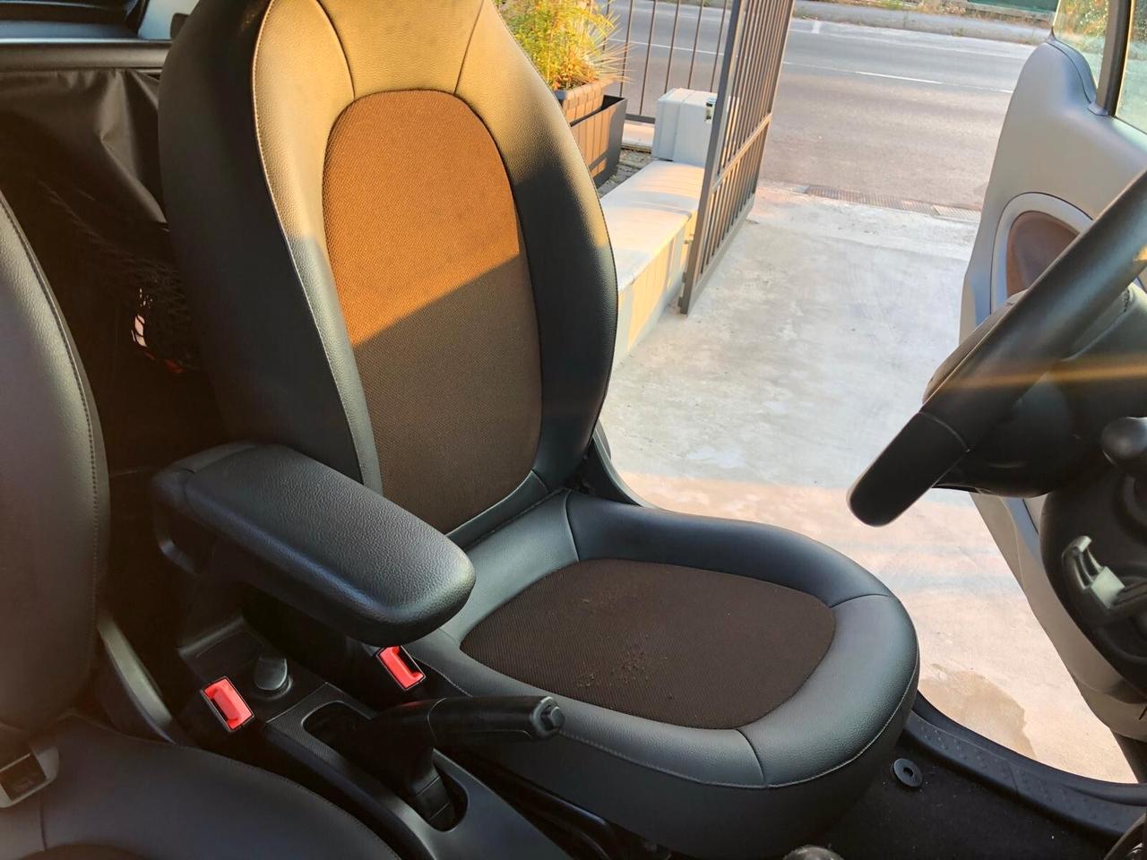Smart ForTwo 70 1.0 twinamic Perfect GARANZIA EUROPEA DELLA CONFORMGEST COMPLETA 12 MESI ESTENDIBILE FINO A 60 MESI!!!