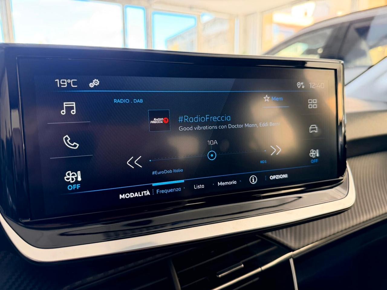 Peugeot 208 Style 1.2 75CV